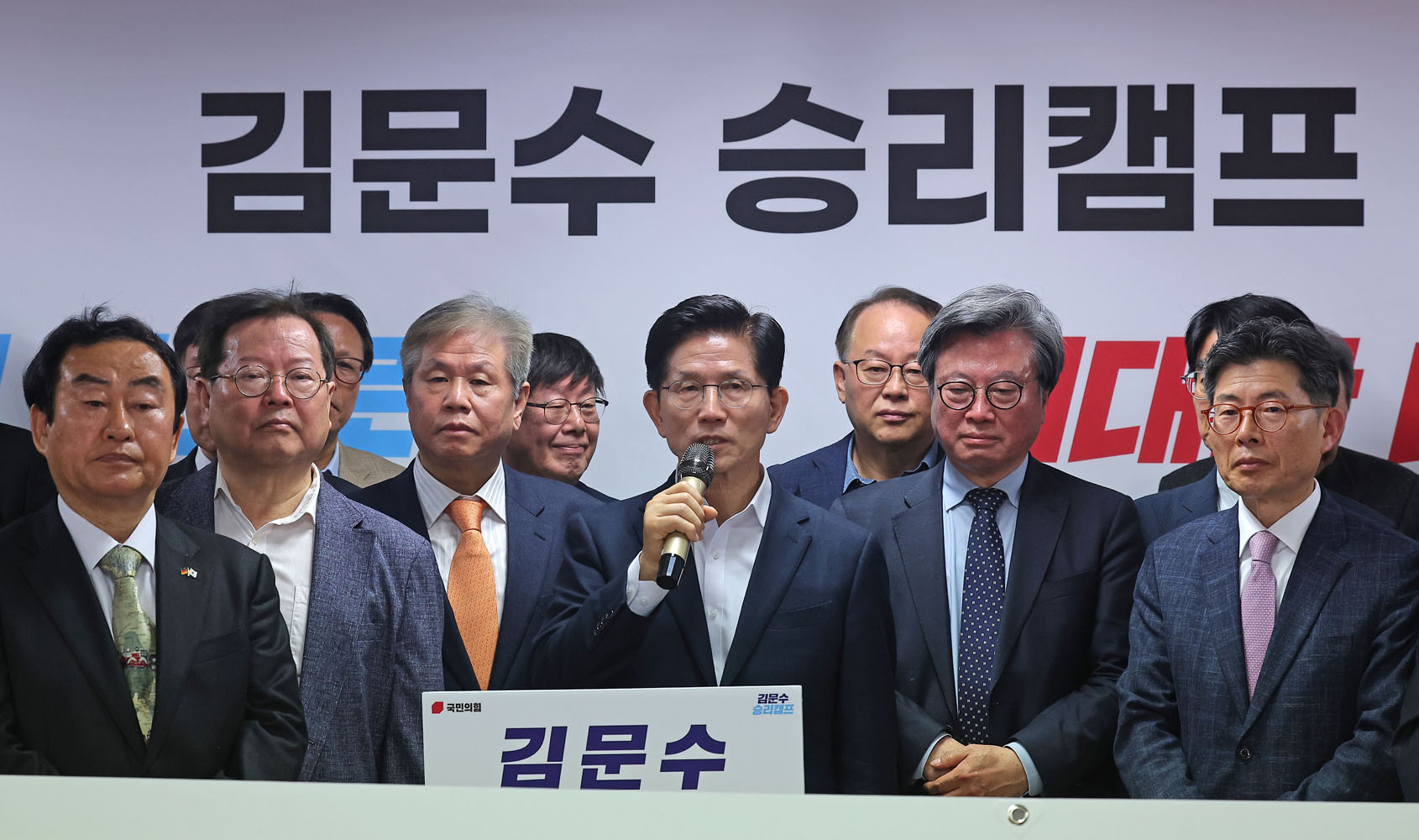 상명대학교 - 해외석학과 함께하는 “SMU Global Initiative” 두번째 특강🌏 상명대학교의 다양한 글로벌 프로그램과  활발한 국제교류 소식을 전하는 “SMU Global Initiative”에서는 방학을 맞이하여 해외석학과 함께하는 특강을 마련했습니다.  두번째로 진행되는 이번 ..., image size:1690x1000